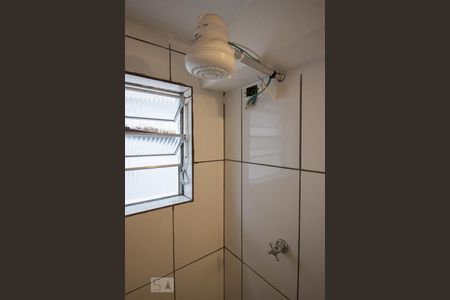 Banheiro de kitnet/studio para alugar com 1 quarto, 18m² em Vila Sao Luis, São Paulo