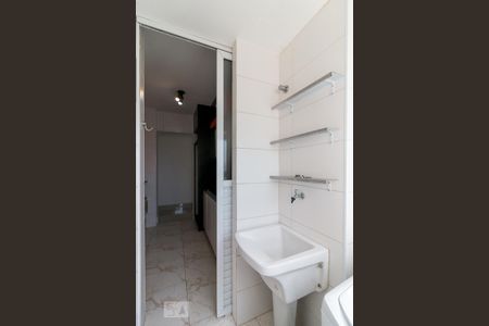 Apartamento à venda com 72m², 2 quartos e 2 vagasÁrea de serviço