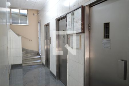 Studio à venda com 39m², 1 quarto e sem vagaElevadores