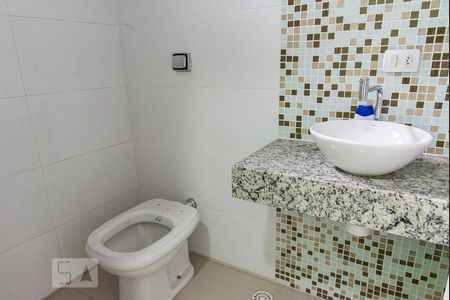 Lavabo de casa à venda com 4 quartos, 240m² em Vila Brasilina, São Paulo