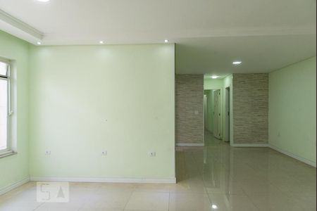 Sala de casa à venda com 4 quartos, 240m² em Vila Brasilina, São Paulo