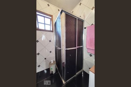 Casa à venda com 80m², 4 quartos e 1 vaga Casa à venda com 80m², 4 quartos e 1 vagaBanheiro