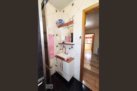 Casa à venda com 80m², 4 quartos e 1 vaga Casa à venda com 80m², 4 quartos e 1 vagaBanheiro