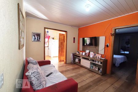 Sala de casa à venda com 4 quartos, 80m² em Guajuviras, Canoas