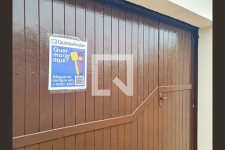 Casa à venda com 190m², 3 quartos e 2 vagas Casa à venda com 190m², 3 quartos e 2 vagasPLACA
