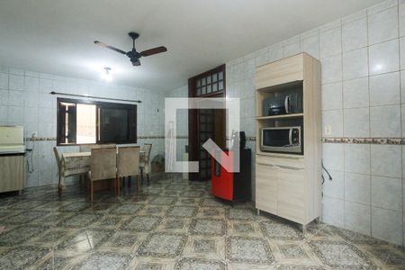 Casa à venda com 190m², 3 quartos e 2 vagas Casa à venda com 190m², 3 quartos e 2 vagasCozinha