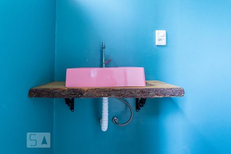 Casa à venda com 150m², 3 quartos e 1 vaga Casa à venda com 150m², 3 quartos e 1 vagaLavabo Suíte Edícula