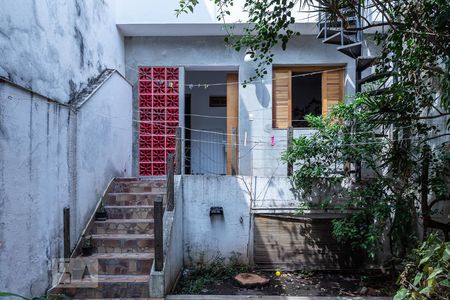 Casa à venda com 150m², 3 quartos e 1 vaga Casa à venda com 150m², 3 quartos e 1 vagaEdícula