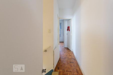 Casa à venda com 150m², 3 quartos e 1 vaga Casa à venda com 150m², 3 quartos e 1 vagaCorredor