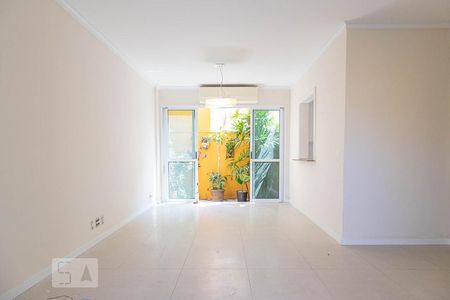 Casa de condomínio para alugar com 206m², 5 quartos e 3 vagasSala