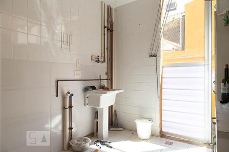 Casa de condomínio para alugar com 206m², 5 quartos e 3 vagasÁrea de serviço