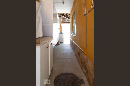 Casa de condomínio para alugar com 206m², 5 quartos e 3 vagasÁrea de serviço