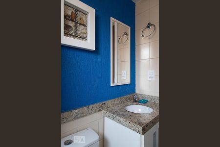 Casa de condomínio para alugar com 206m², 5 quartos e 3 vagasBanheiro social 3