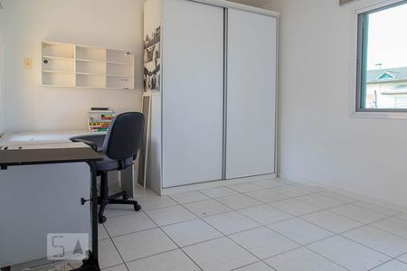 Casa de condomínio para alugar com 206m², 5 quartos e 3 vagasQuarto 2