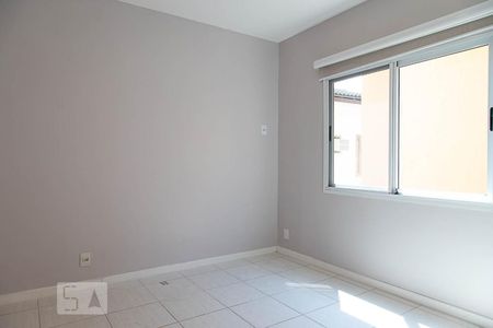 Casa de condomínio para alugar com 206m², 5 quartos e 3 vagasQuarto 3