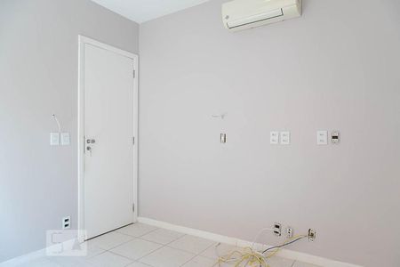 Casa de condomínio para alugar com 206m², 5 quartos e 3 vagasQuarto 3