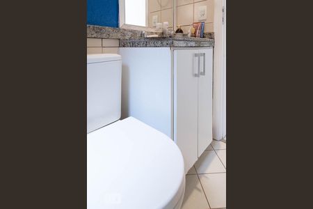 Casa de condomínio para alugar com 206m², 5 quartos e 3 vagasBanheiro social 2