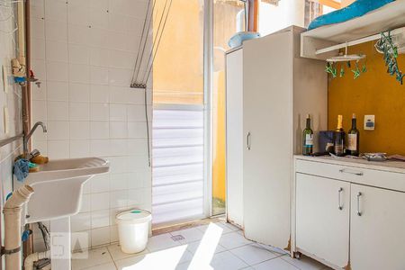 Casa de condomínio para alugar com 206m², 5 quartos e 3 vagasÁrea de serviço