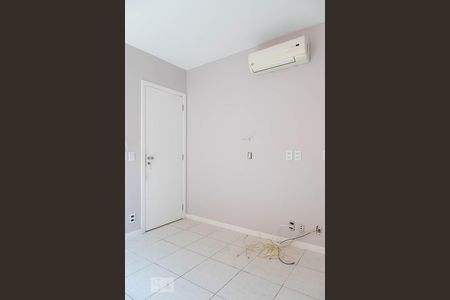 Casa de condomínio para alugar com 206m², 5 quartos e 3 vagasQuarto 3