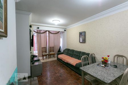 Sala de Apartamento com 3 quartos, 84m² Cinqüentenário