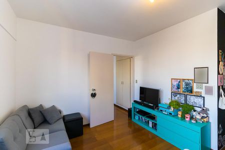 Sala de kitnet/studio para alugar com 1 quarto, 41m² em Centro, Campinas