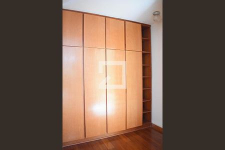 Casa para alugar com 340m², 6 quartos e 3 vagasCloset Suíte 2