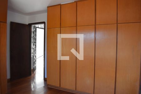 Casa para alugar com 340m², 6 quartos e 3 vagasSuíte 2