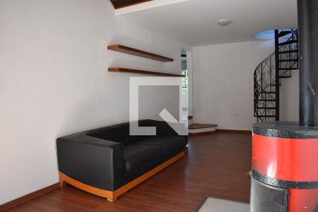 Sala 2 de casa para alugar com 6 quartos, 340m² em Ahú, Curitiba