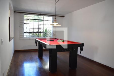 Casa para alugar com 340m², 6 quartos e 3 vagasÁrea de lazer 