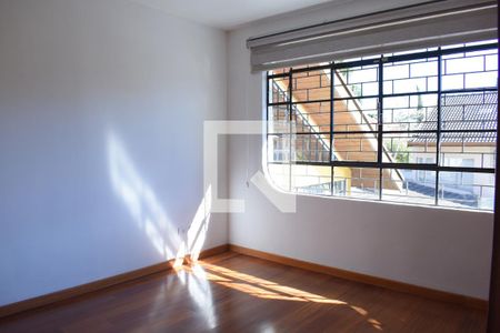 Casa para alugar com 340m², 6 quartos e 3 vagasSuíte 2
