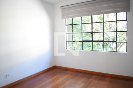 Casa para alugar com 340m², 6 quartos e 3 vagasQuarto 5