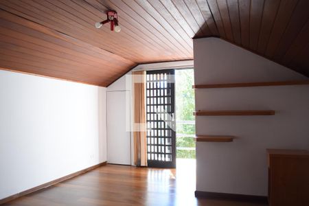 Casa para alugar com 340m², 6 quartos e 3 vagasSuíte 1