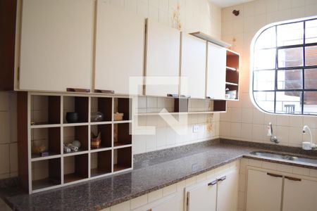 Casa para alugar com 340m², 6 quartos e 3 vagasCozinha