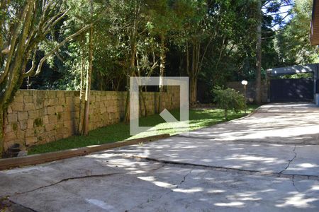 Casa para alugar com 340m², 6 quartos e 3 vagasQuintal