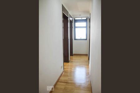 Apartamento à venda com 190m², 4 quartos e 3 vagasCorredor