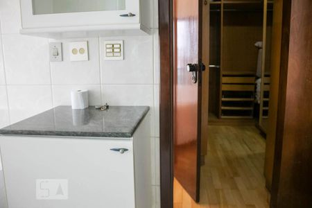 Apartamento à venda com 190m², 4 quartos e 3 vagasBanheiro da Suíte 