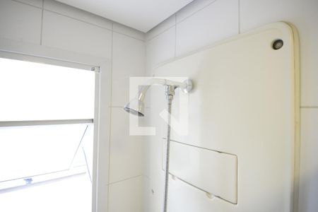 Apartamento para alugar com 64m², 2 quartos e 1 vagaSuíte - Banheiro