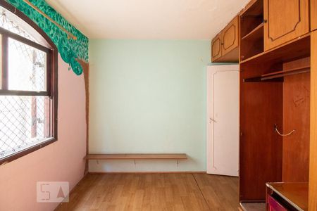 Casa à venda com 300m², 4 quartos e 3 vagasQuarto 1 