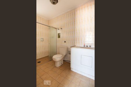 Casa à venda com 300m², 4 quartos e 3 vagasBanheiro da Suíte 1 