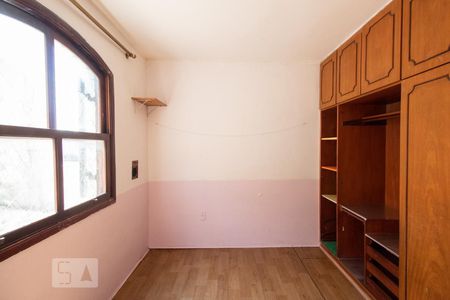 Casa à venda com 300m², 4 quartos e 3 vagasQuarto 2 