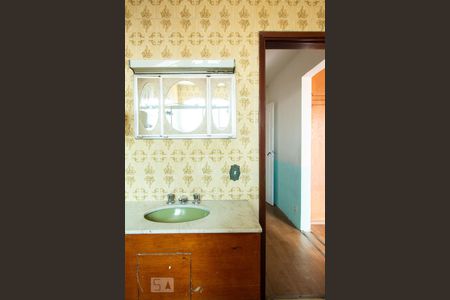 Casa à venda com 300m², 4 quartos e 3 vagasBanheiro da Suíte 2 