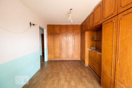 Casa à venda com 300m², 4 quartos e 3 vagasSuíte 2 