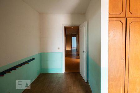 Casa à venda com 300m², 4 quartos e 3 vagasSuíte 2 