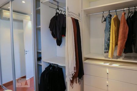 Apartamento para alugar com 58m², 1 quarto e 1 vagaSuíte