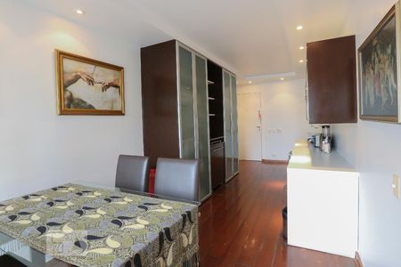 Apartamento para alugar com 58m², 1 quarto e 1 vagaSala