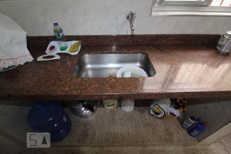 Casa à venda com 177m², 3 quartos e 8 vagasCozinha pia