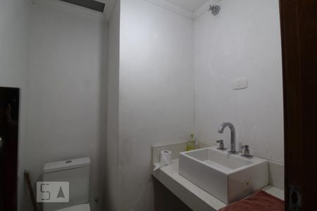 Casa à venda com 177m², 3 quartos e 8 vagasBanheiro 4 social