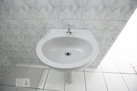 Casa para alugar com 60m², 2 quartos e sem vaga Casa para alugar com 60m², 2 quartos e sem vagaDetalhe banheiro
