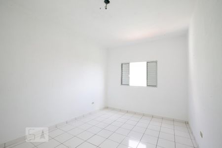 Quarto 1 de casa para alugar com 2 quartos, 60m² em Cidade Antônio Estevão de Carvalho, São Paulo