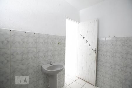 Casa para alugar com 60m², 2 quartos e sem vaga Casa para alugar com 60m², 2 quartos e sem vagaBanheiro